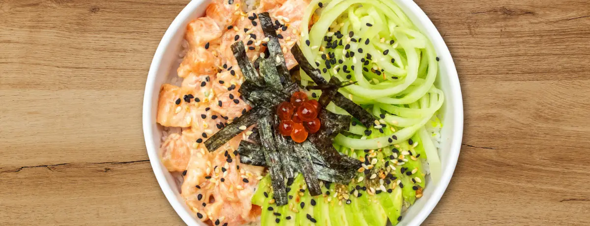 Small wakame-poke bowl