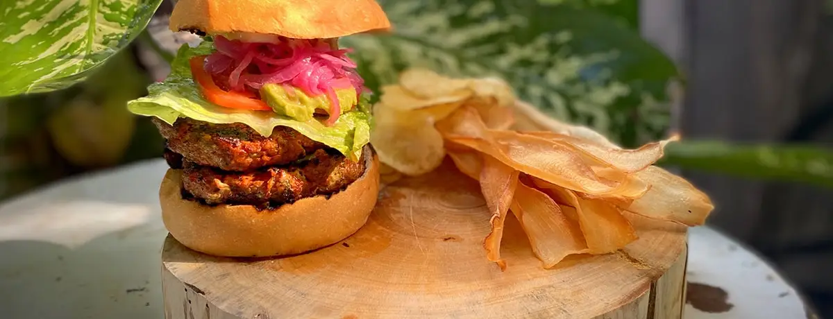 Double pork patty buger , double chesse